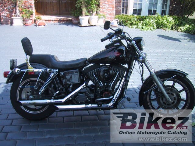 Big Michael Ruffolo dyna glide sturgis picture and wallpaper from Bikez.com
